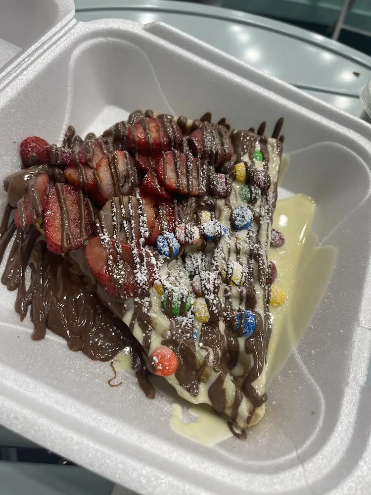 Crêpes Strawberry and Chocolate