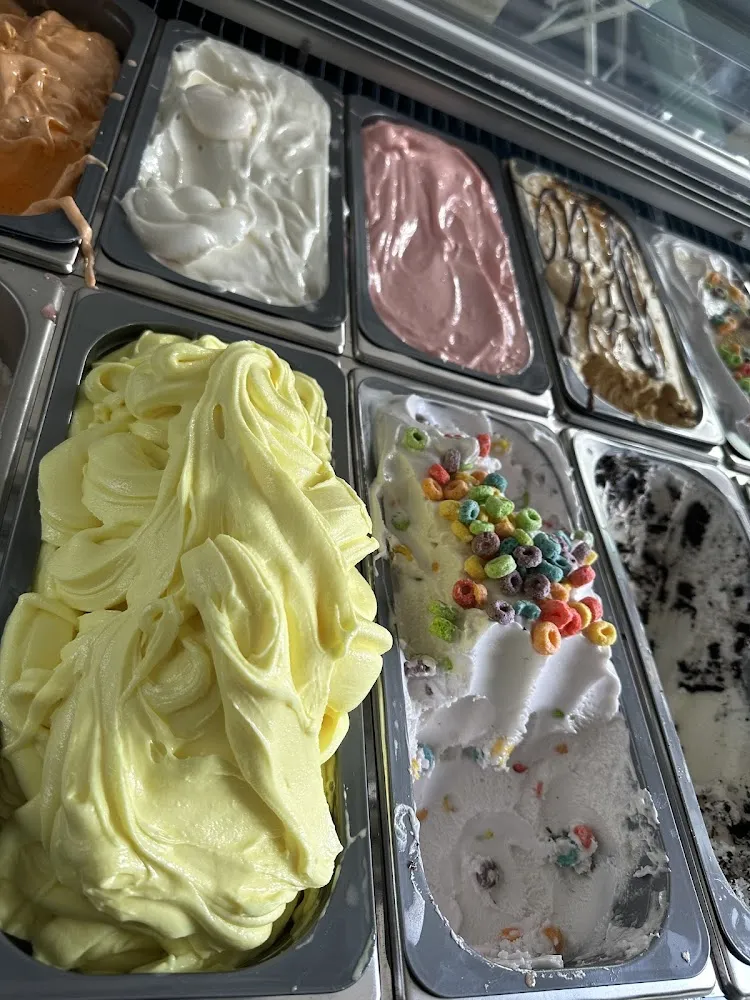 Homemade Lemon Ice Cream